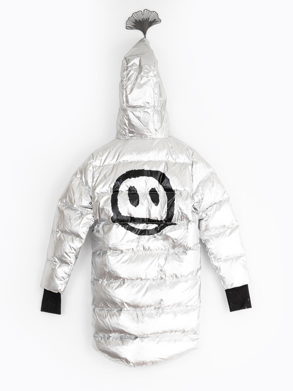 NUNUNU Kids Silver Metallic Long Puffer Coat Smiley Graphic Size 8-9Y NWT
